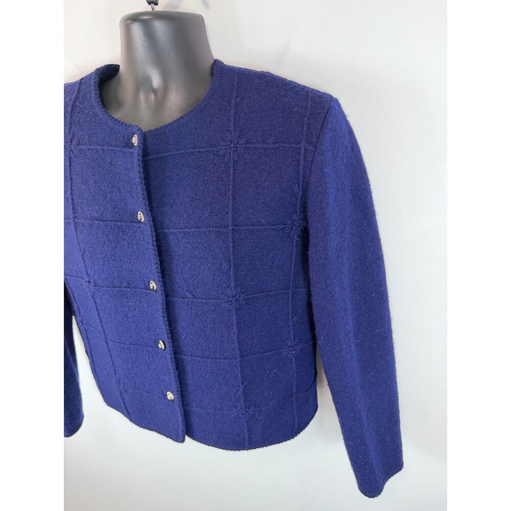 Vintage Deans of Scotland 100% Wool Knit Cardigan Navy Blue Floral Size Small - Picture 9 of 10